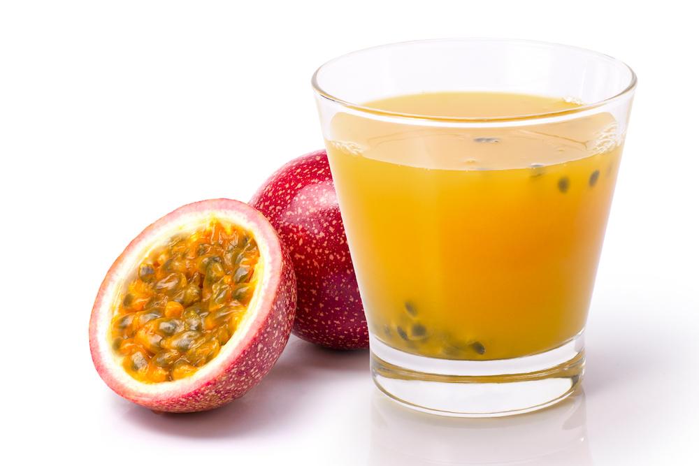 What Does Passion Fruit Taste Like? Let's Get into Detail