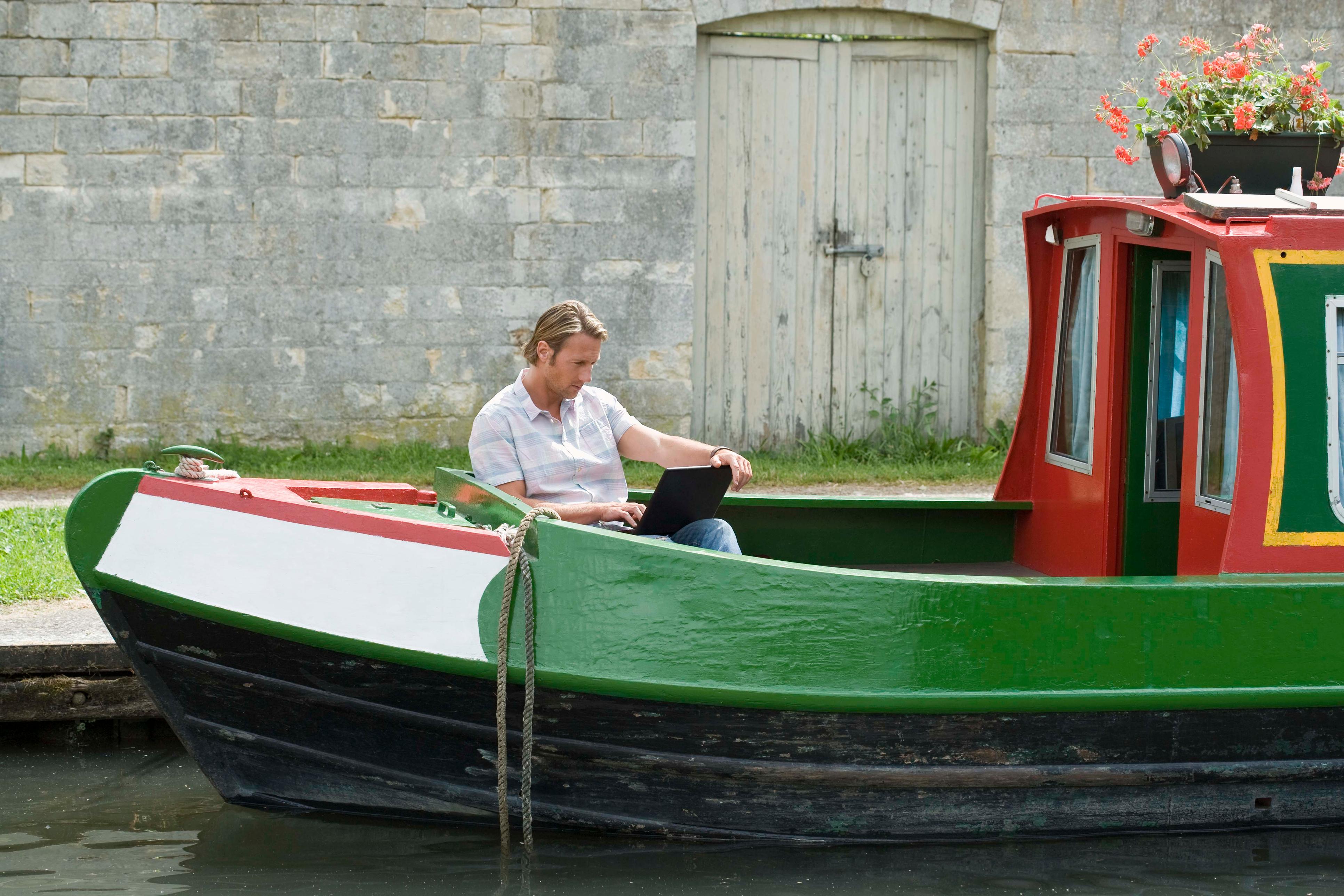 are houseboats sustainable