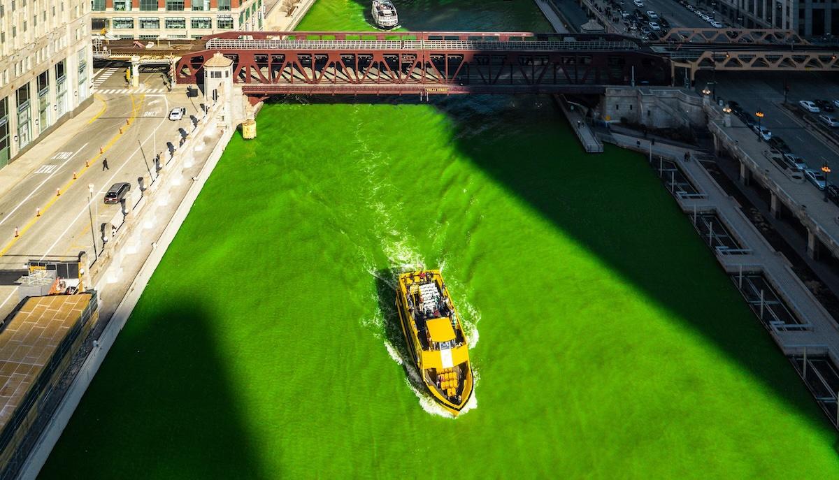 chicago's river on st patricks day