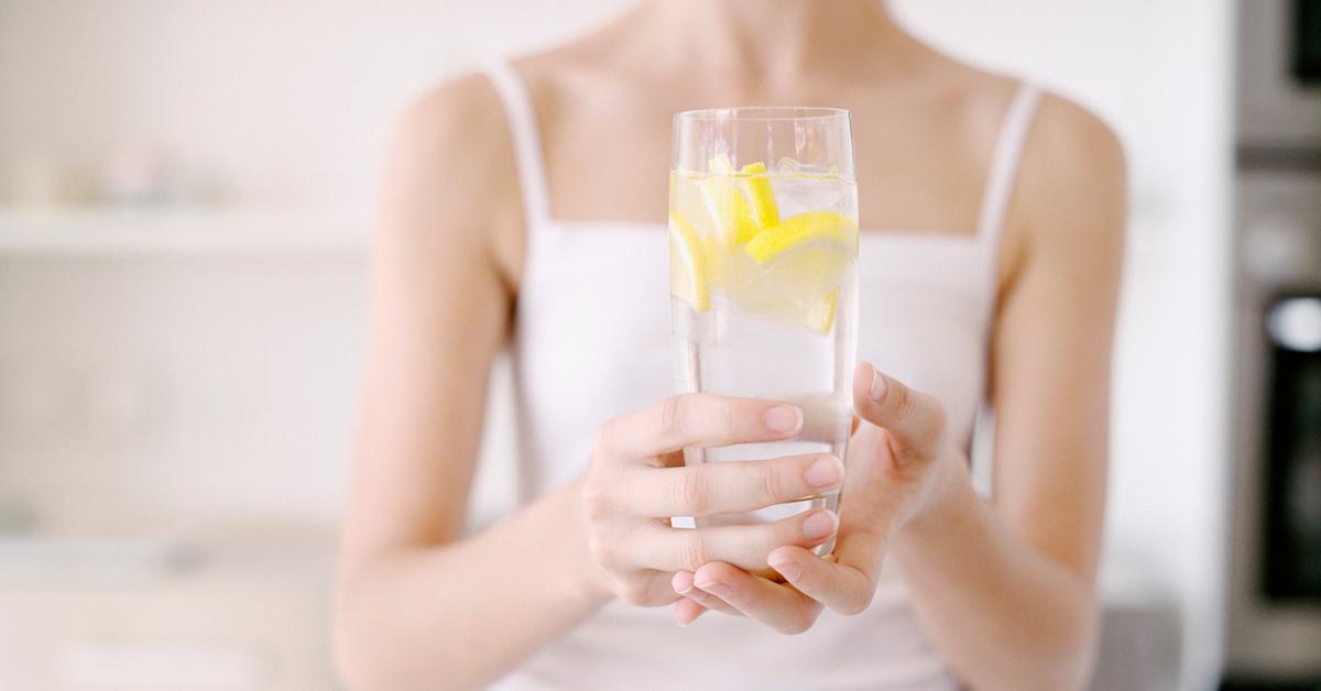 Benefits of drinking lemon water