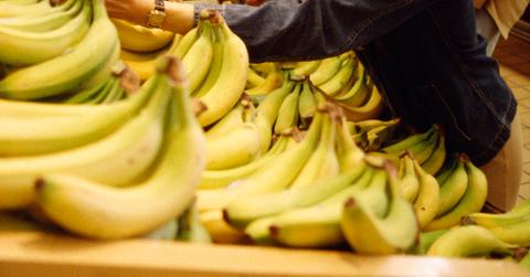 Is it OK to eat a banana every day?