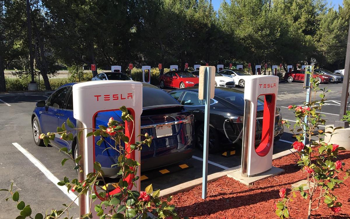 Target to Add EV Charging Stations To 100 Stores By 2020