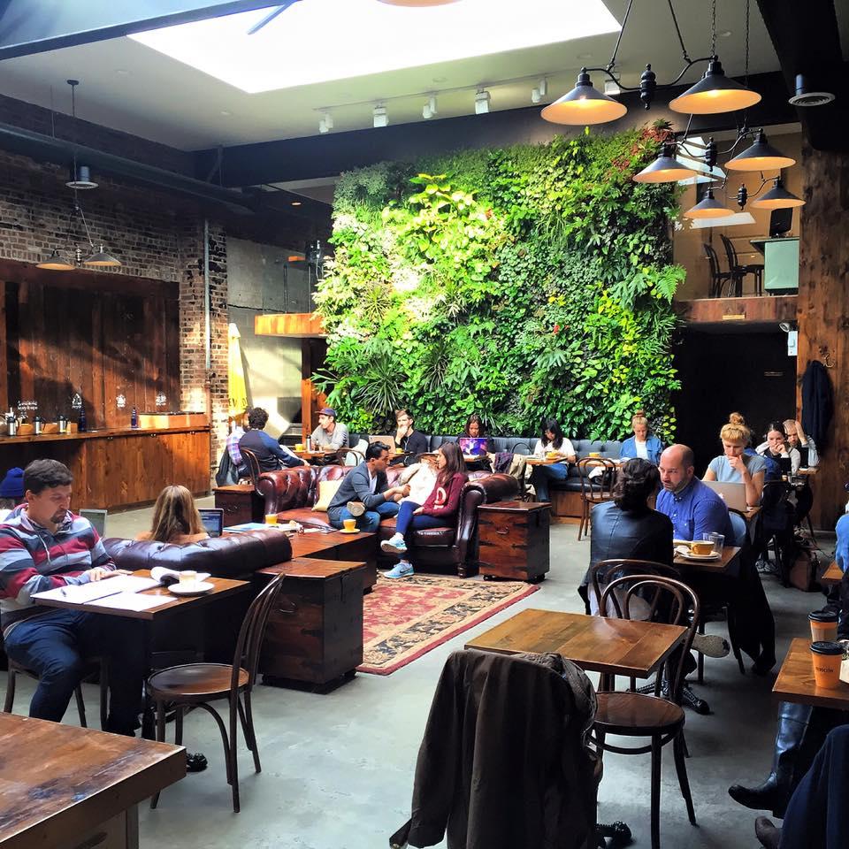 8 Stunning Green Walls From Around The World