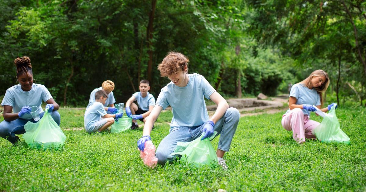 Kids clean up a local park