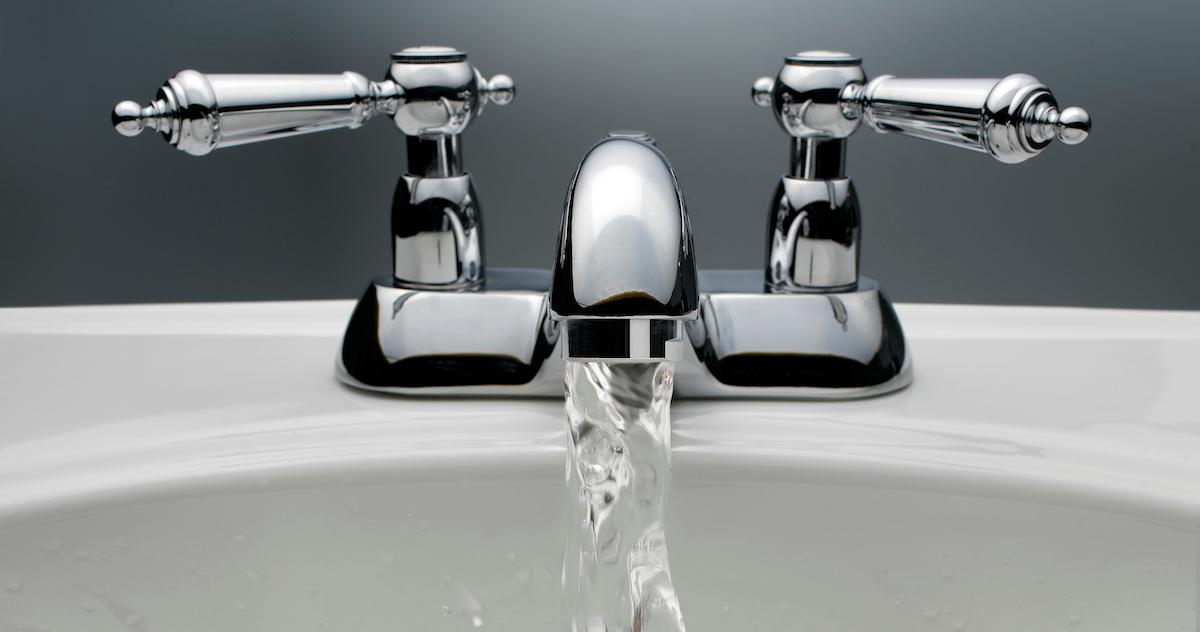 How to Unclog a Drain With Baking Soda