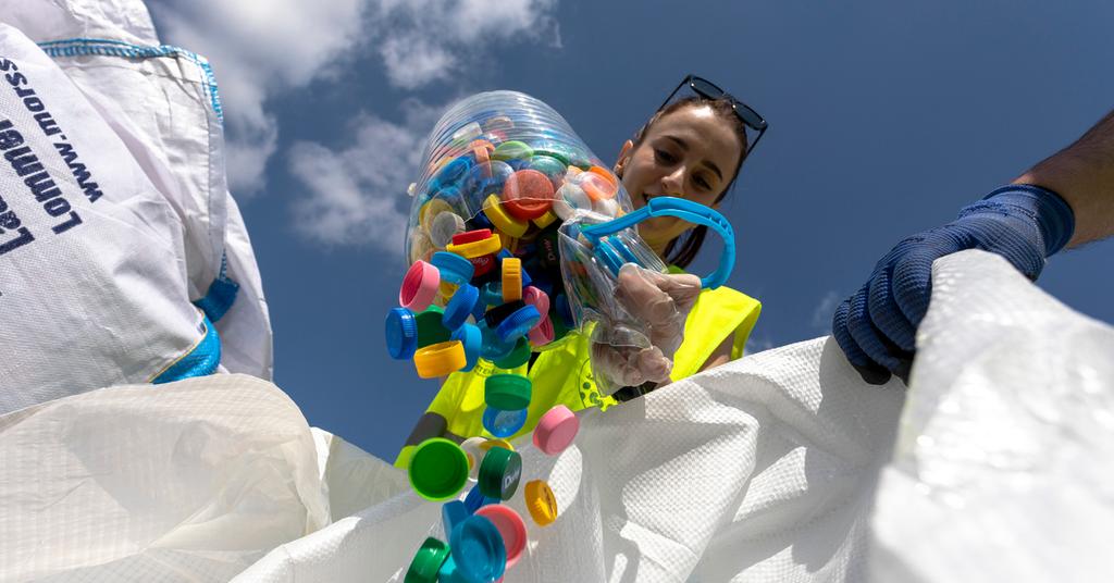 Where to Donate Plastic Bottle Caps Near Me A Guide