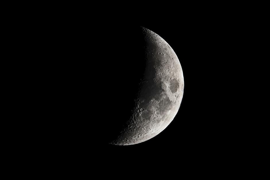Waning Crescent Moon and its Spiritual Meaning - THAT VERY NIGHT