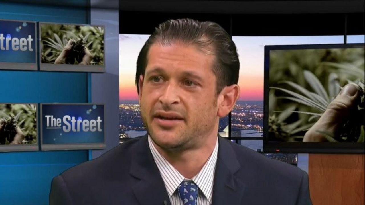 Cannabis Entrepreneur Who Worked With 2 Chainz, Snoop Dogg, and Tony Greenhand Is Now Selling Flowers