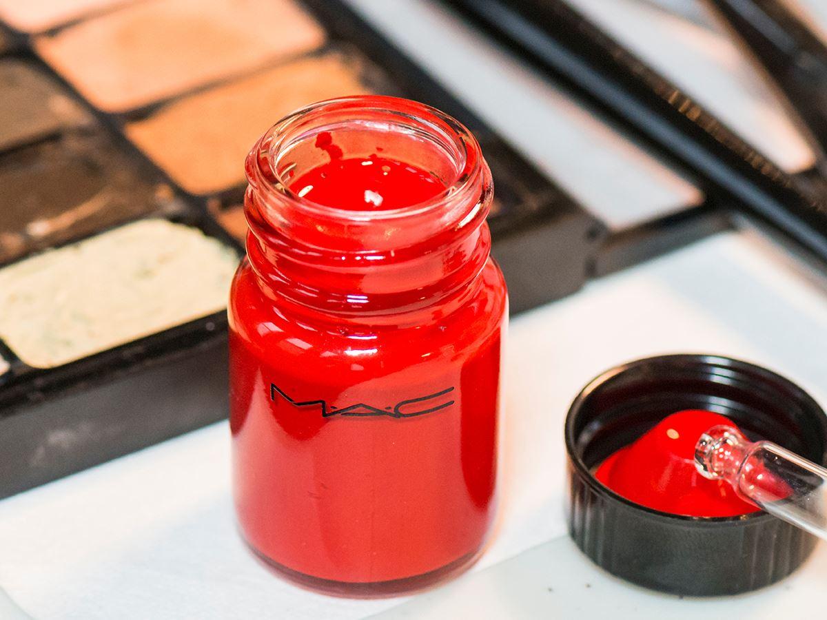 How Many Empty Mac Containers For Free Lipstick