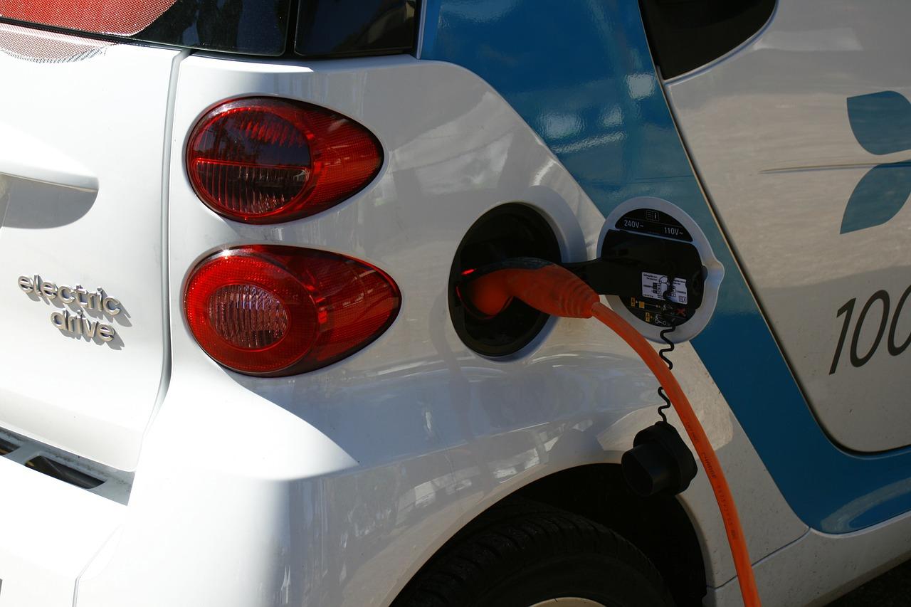 Can Our Power Grid Handle Electric Vehicles En Masse?