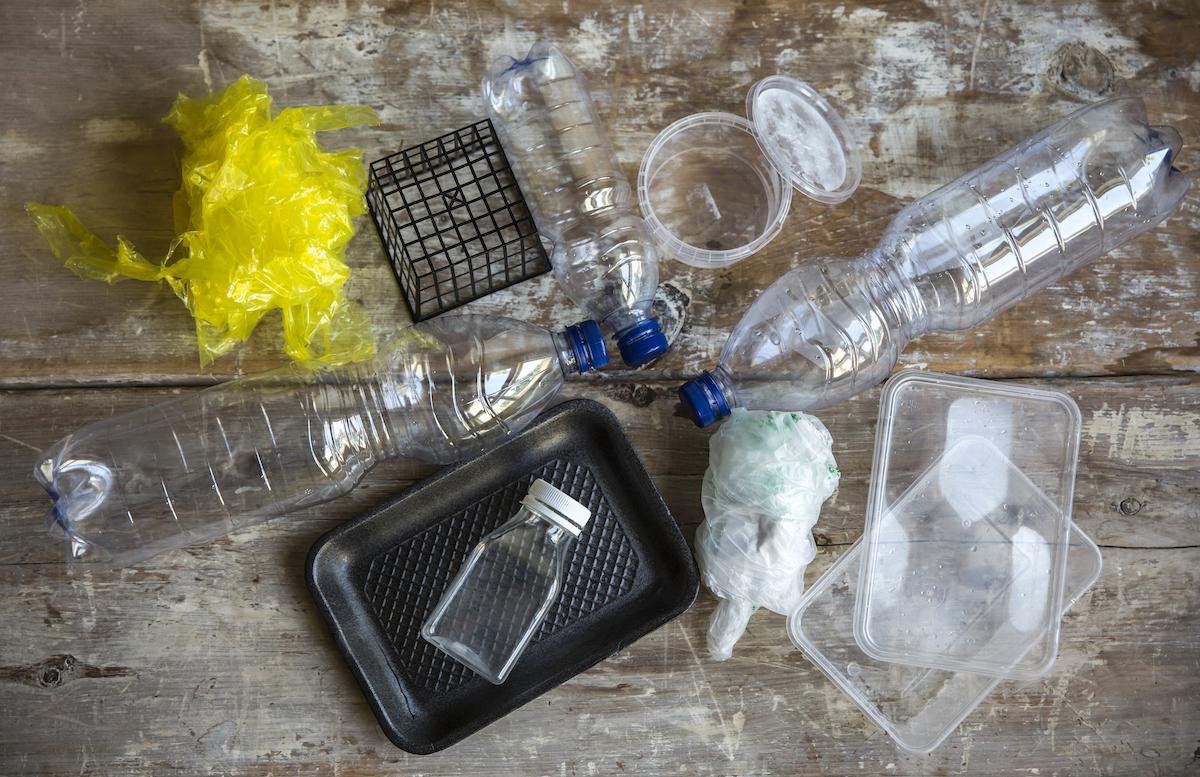 A SingleUse Plastic Ban Could Happen In Hawaii If New Bill Passes
