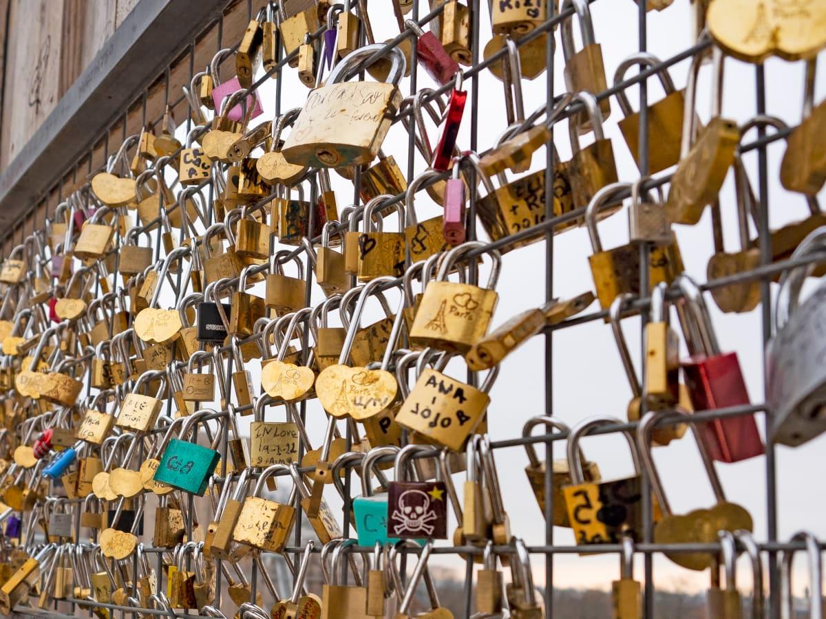 pn/acce ab d d ebbdfbbd