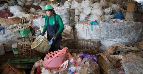 malaysia trash plastic