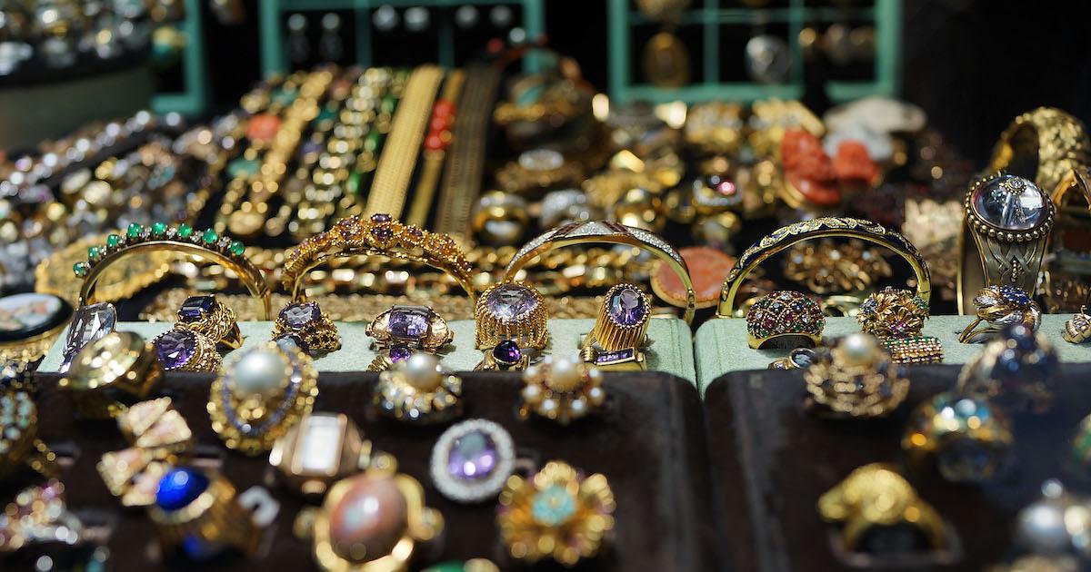 Places near me on sale to sell jewelry