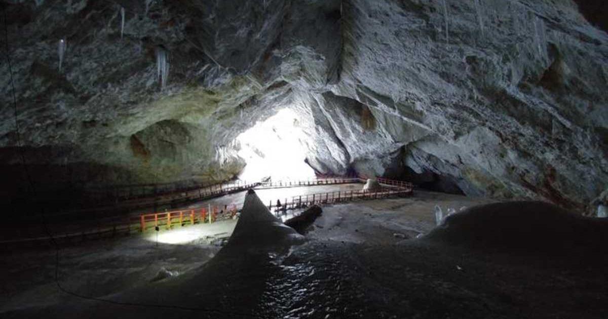 Scărișoara Ice Cave in Romania. (Cover Image Source: Paun V.I. | Paun et al., Frontiers in Microbiology, 2026)