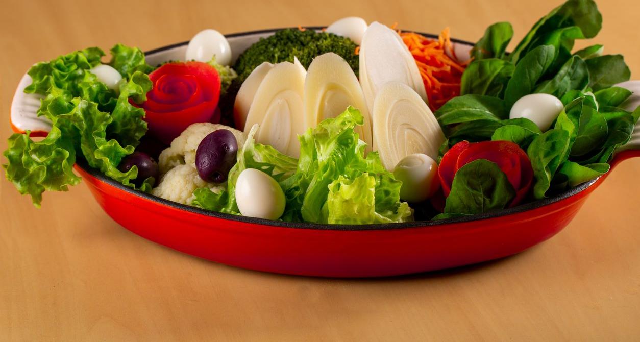 What Does Hearts of Palm Taste Like? How to Cook It