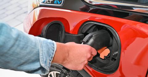 sustainable-road-trip-electric-vehicle--1579291103238.jpg