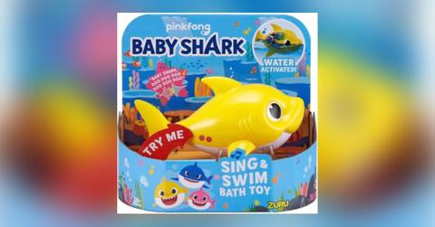 Baby Shark Sing & Swim Bath Toy recall