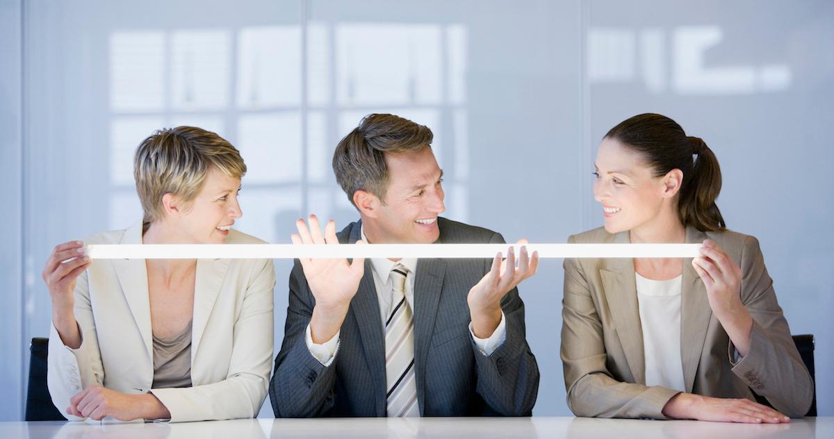 How to Dispose of Fluorescent Bulbs