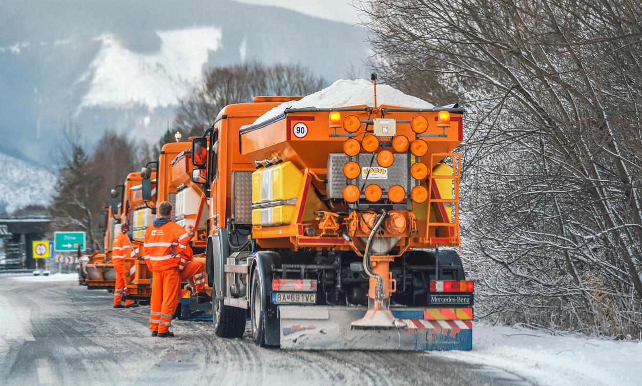 alternatives-to-driveway-salt-that-are-more-eco-friendly