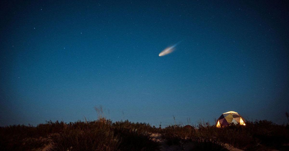 A space rock is about to strike the ground. (Representative Image Source: Pexels | Pavel Polyakov)