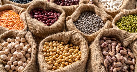 What Do Chickpeas Taste Like? They're a Popular Ingredient