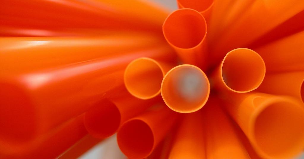 Where Are Straws Banned? Cities, Restaurants, Hotels, and More