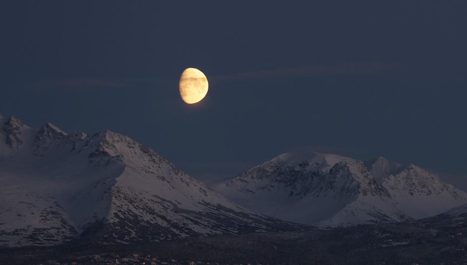 Why Is the Moon Visible During the Day? Details Here