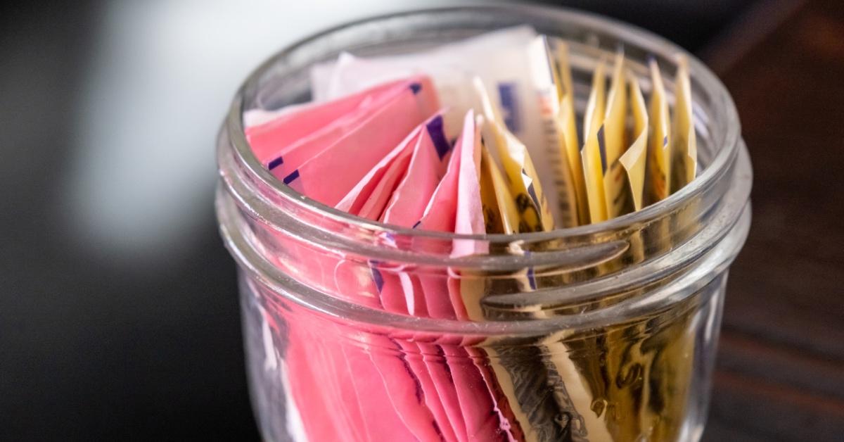 Clear jar full of artificial sweeteners