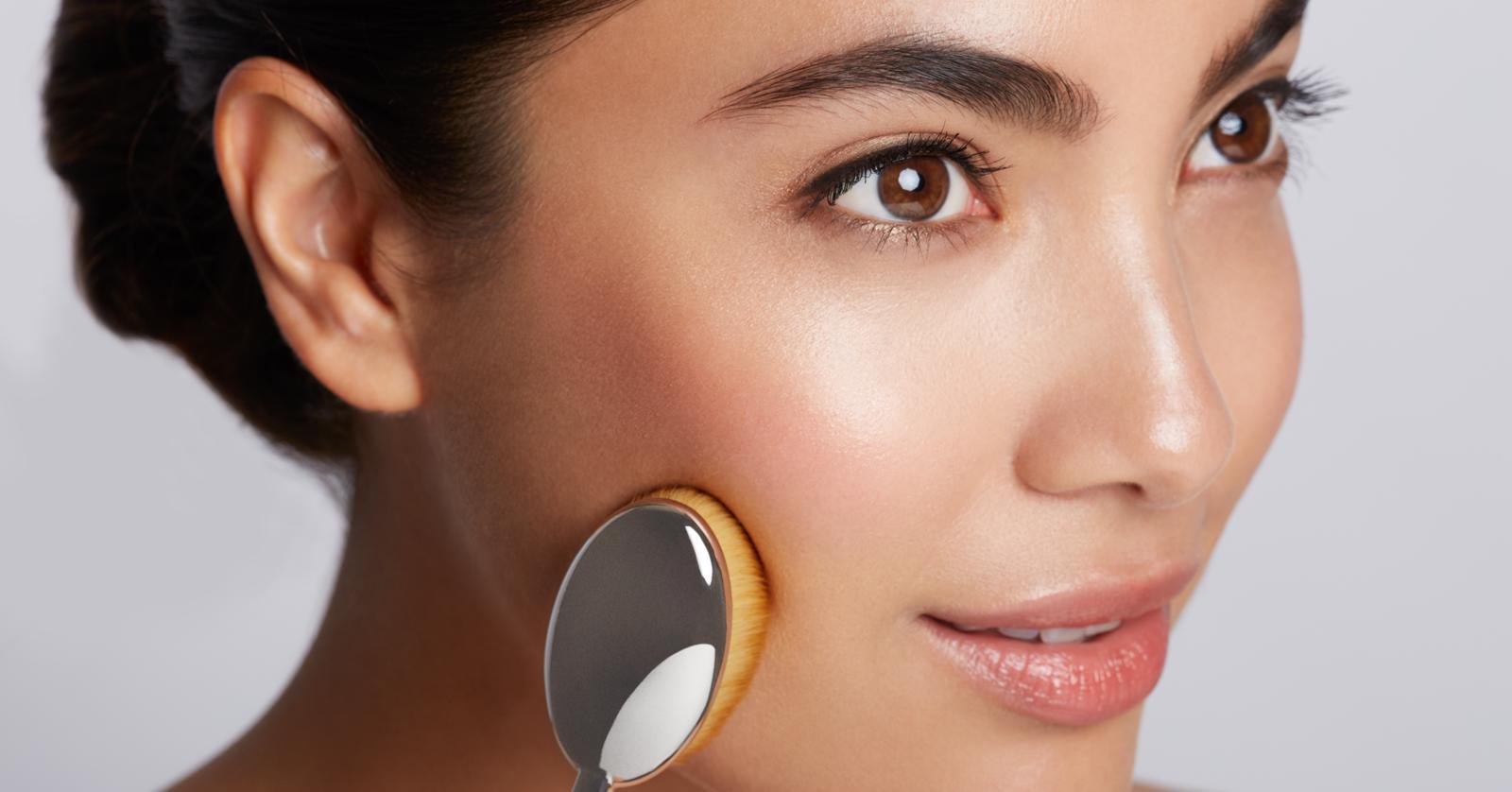 Artis' Luxury Makeup Brushes Are Vegan & Ergonomically Designed