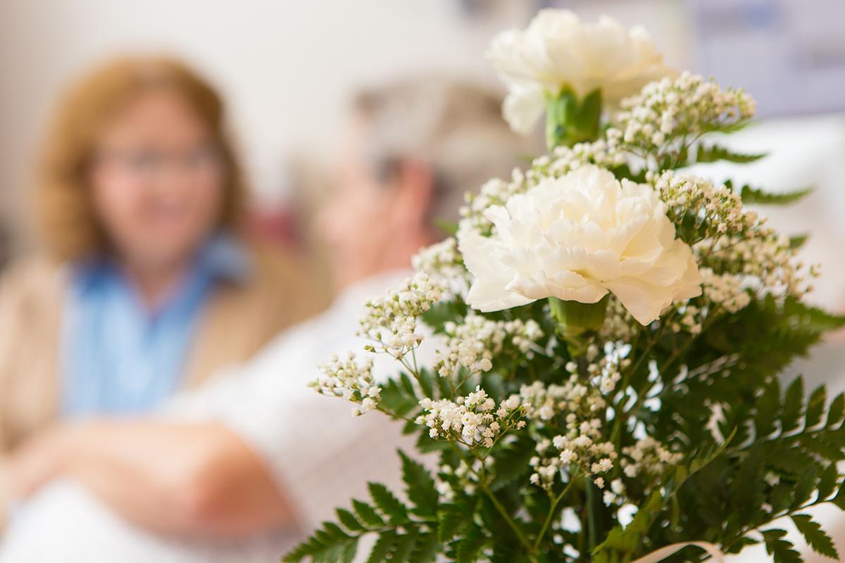 How to Dispose of Mother’s Day Flowers