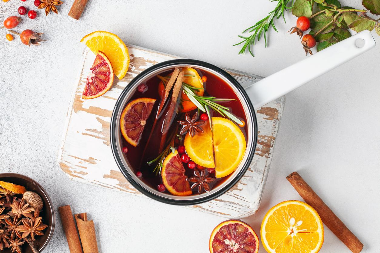 Eco-Luxe Aromas: Savor Sustainable Simmer Pot Recipes for Fresh Ambiance