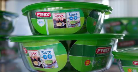 Pyrex cooking glassware stacked on top of one another
