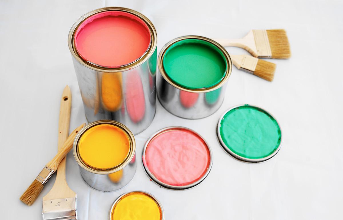 How to Recycle Old Paint