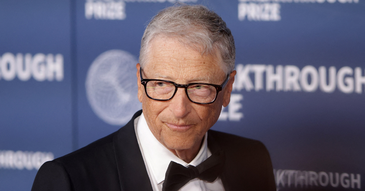 Bill Gates walks the red carpet in a tux