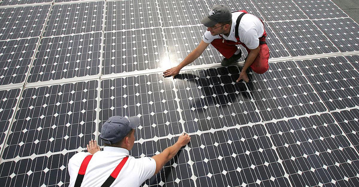 Why Are Solar Panels so Expensive? Here's Why They're Cheaper LongTerm