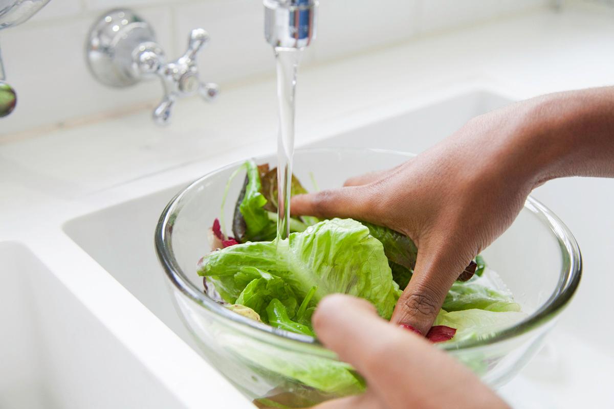 zero waste vinegar lettuce