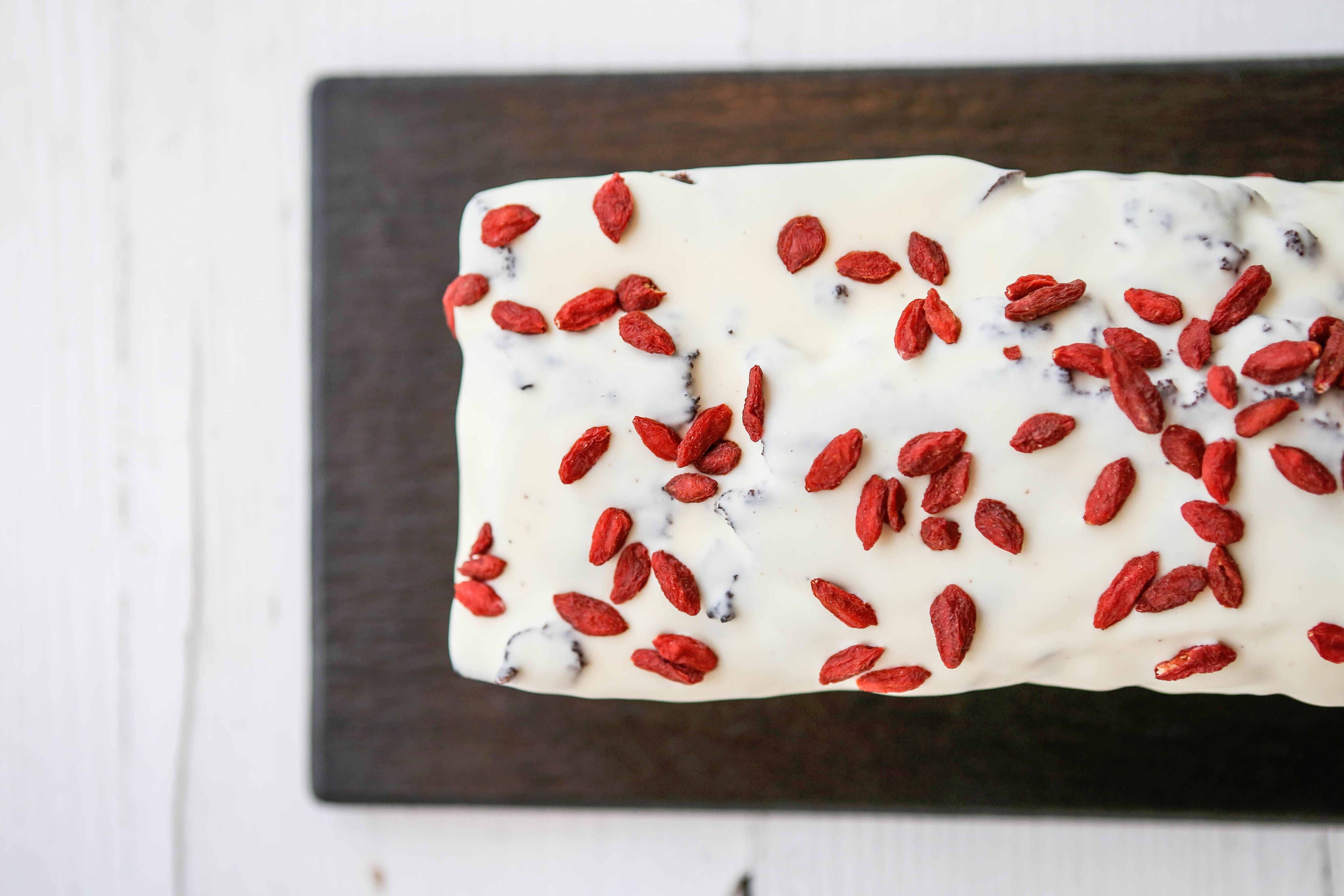 Goji berry cake