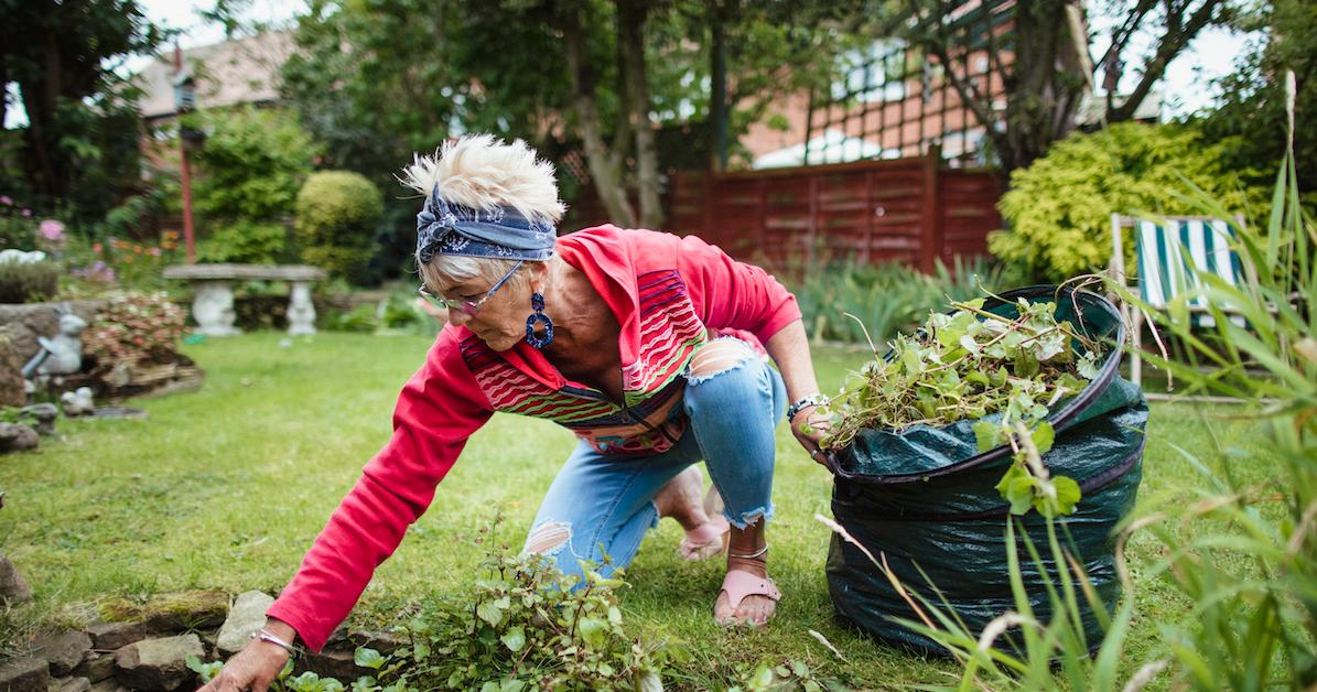 how to get rid of weeds naturally