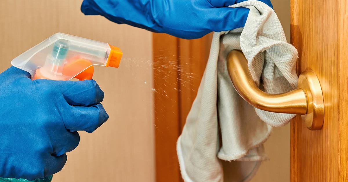 How to Make Your Own DIY Lysol