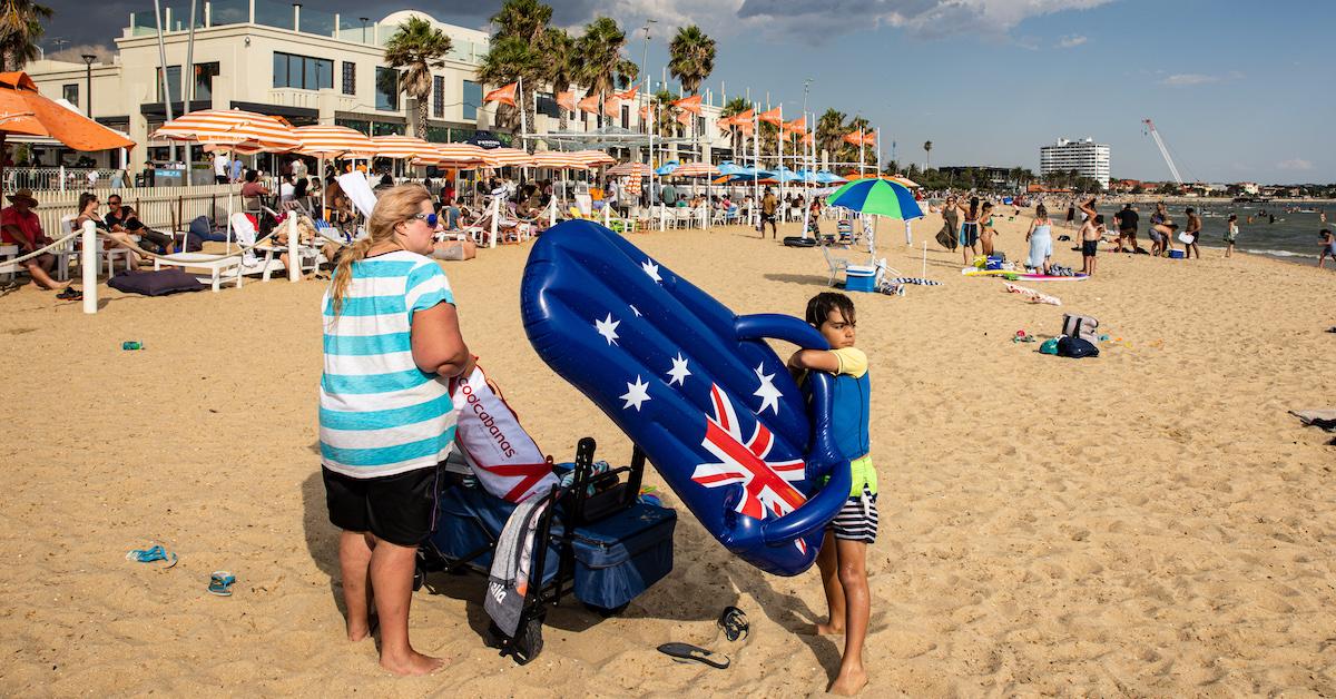 melbourne-beaches-contaminated-with-vegetable-oil-spill