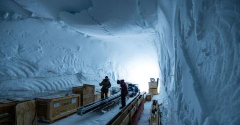 How do scientists use ice to study ancient climates?