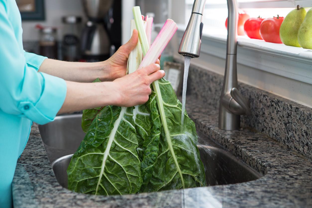 Learn How to Clean and Prepare Collard Greens