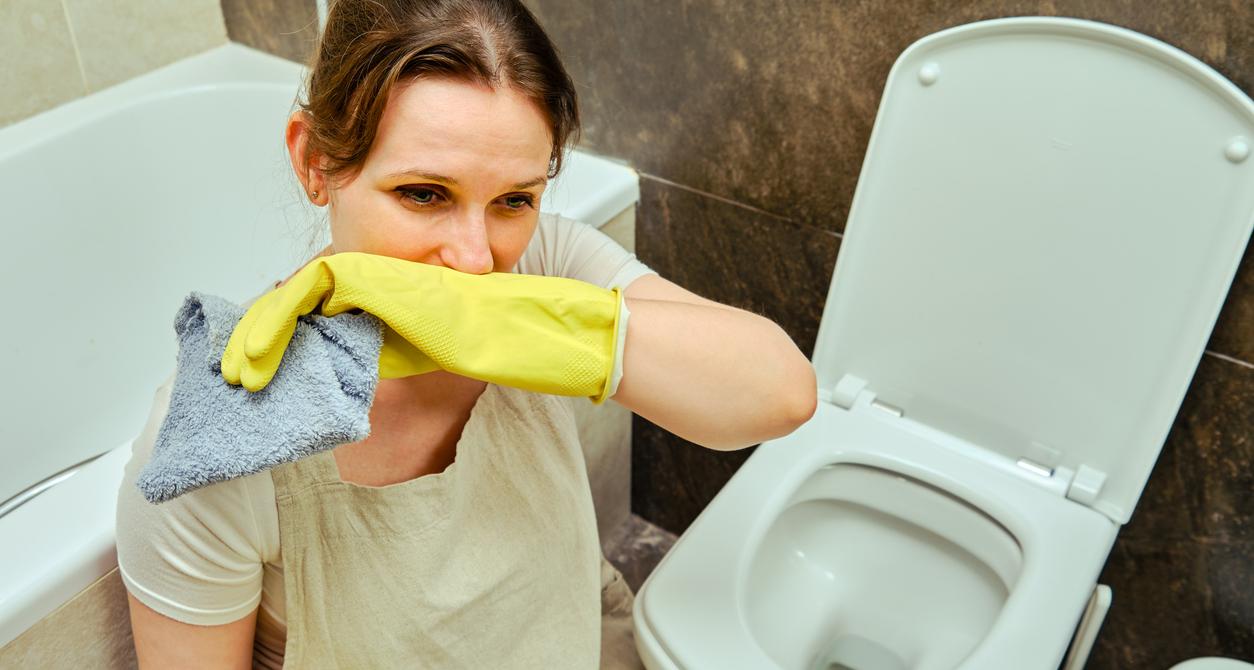 Bathroom Smell Like Sewage? Here's What to Do