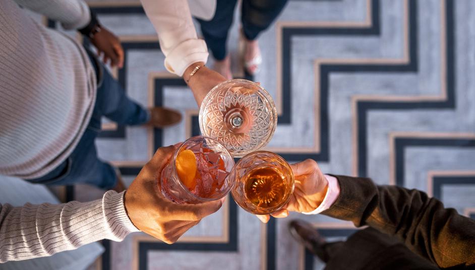 What Are the Best Alcoholic Drinks for Acid Reflux?