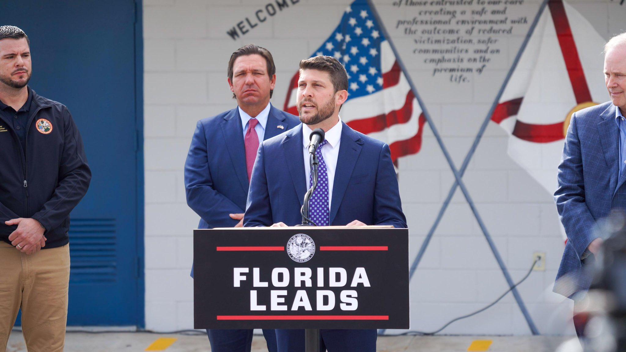 Florida Attorney General James Uthmeier (center) speaks at a press conference on Jan. 5 alongside law enforcement and state officials.