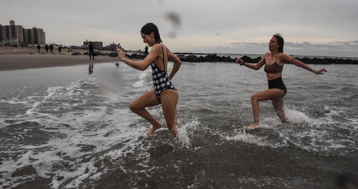 Are Polar Plunges Safe? What You Should Know