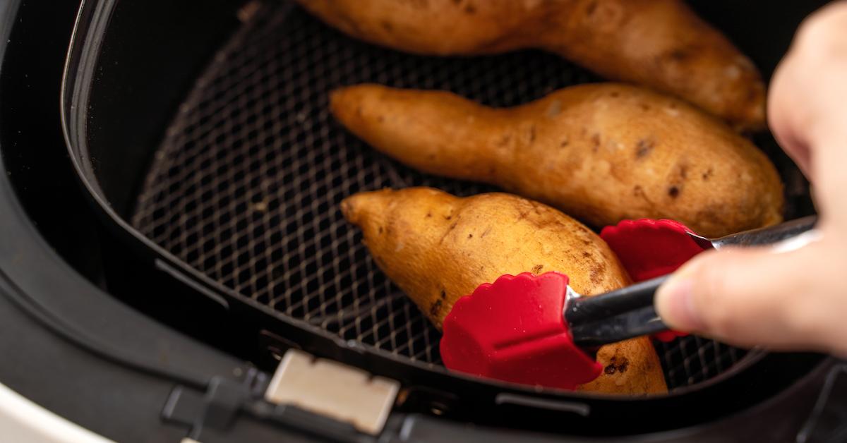 Air Fryer Baked Potatoes - Detoxinista