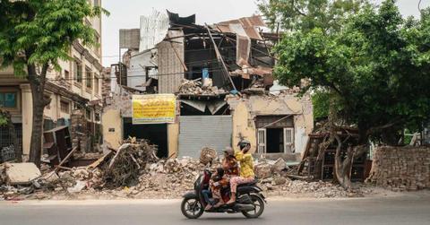 Damages from a 7.7-magnitude earthquake that hit Myanmar on March 28 (Cover Image Source: Getty Images | Magdalena Chodownik)