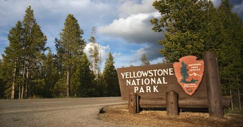Yellowstone National Park sign